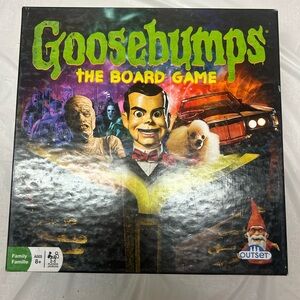 Goosebumps The Board Game - Classic Horror Family Game (Black/Green)